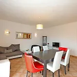 C03 - Gale Holiday Apartment In Lagos